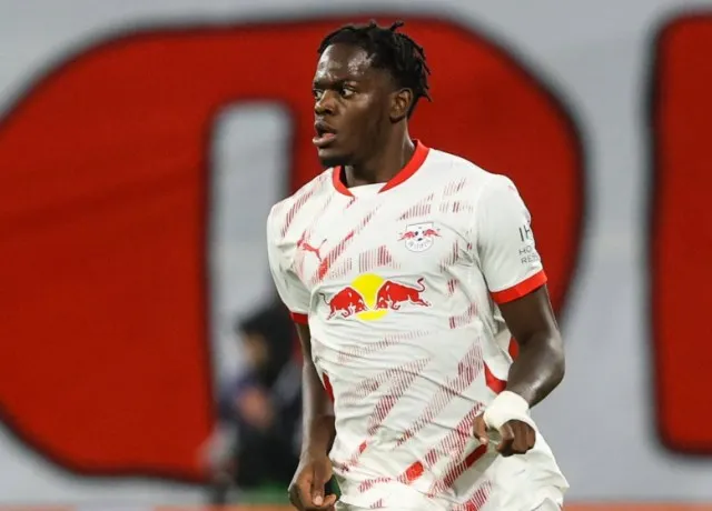 Castello Lukeba vừa gia hạn hợp đồng với RB Leipzig đến năm 2029