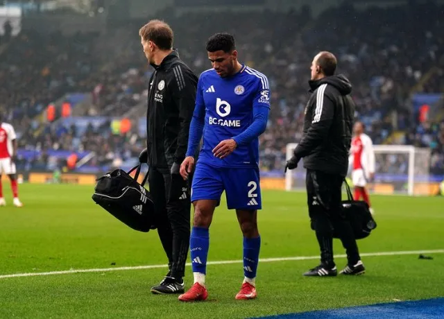 Leicester tiếp tục khủng hoảng khi để thua đậm 0-4 trước Brentford