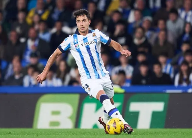 Real Madrid theo đuổi Martin Zubimendi