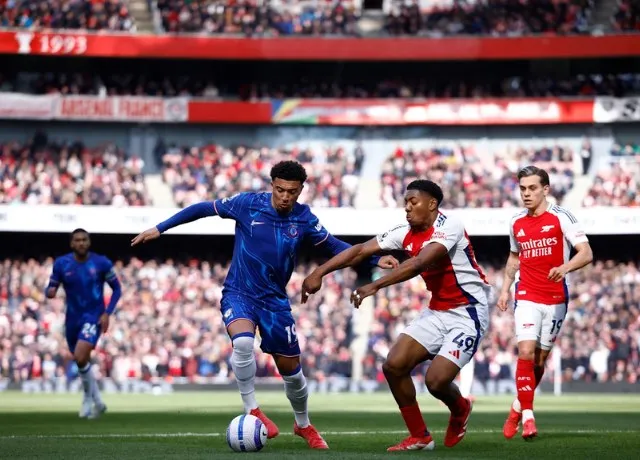 Trận đấu giữa Arsenal và Chelsea vào tối ngày 16 tháng 3 năm 2025