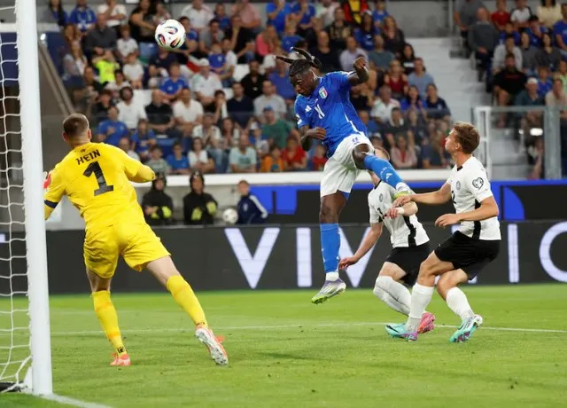 Italia vùi dập Estonia 5 bàn không gỡ