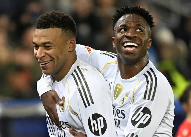 Mbappe khai thông thế bế tắc