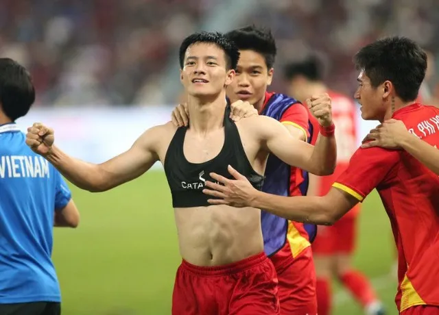 U22 Việt Nam giành huy chương vàng bóng đá SEA Games 33 trên đất Thái Lan